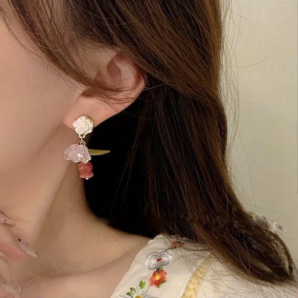 NEW Tresora Delicate Beaded Pastel Flower Drop Earrings - Picture 3 of 4